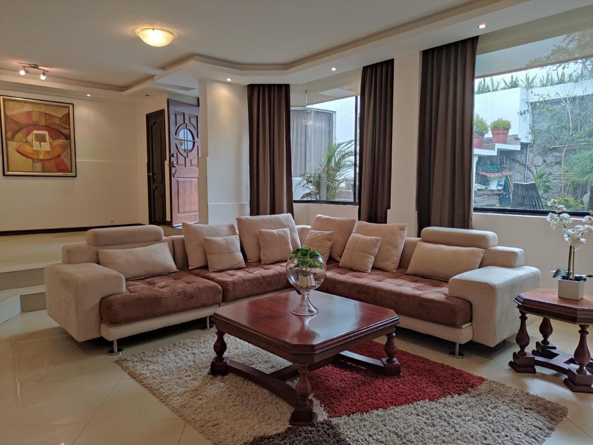 Hospedaje En Quito Norte, Apartamento & Suite Independientes Eksteriør bilde