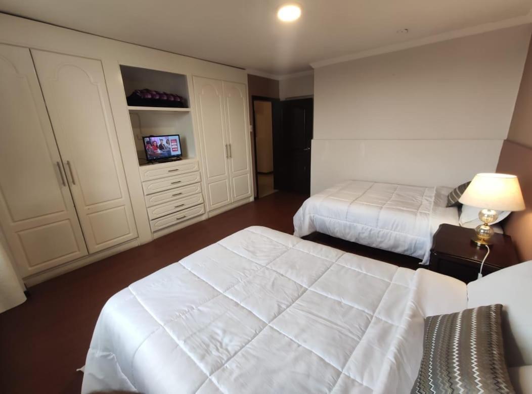 Hospedaje En Quito Norte, Apartamento & Suite Independientes Eksteriør bilde
